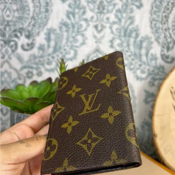 Authentic Vintage Louis Vuitton Monogram Card Holder mini address book - Picture 6 of 16